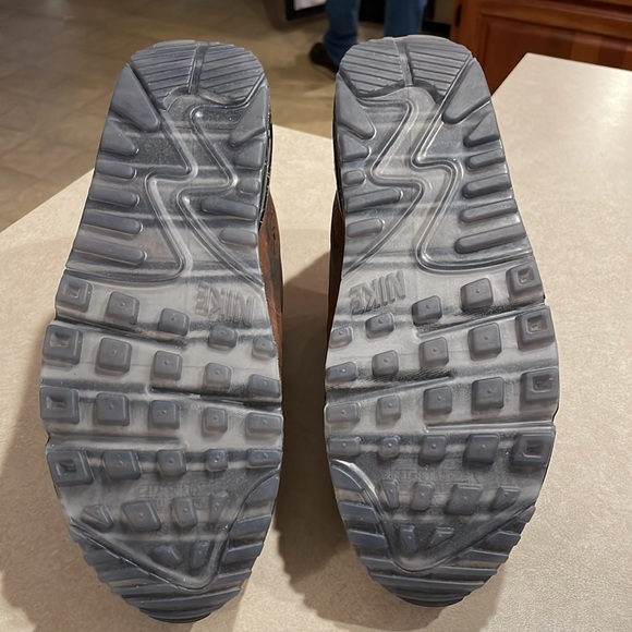 Nike Air Max 90 Mars Landing (size 10.5 - brand new) - Picture 3 of 8